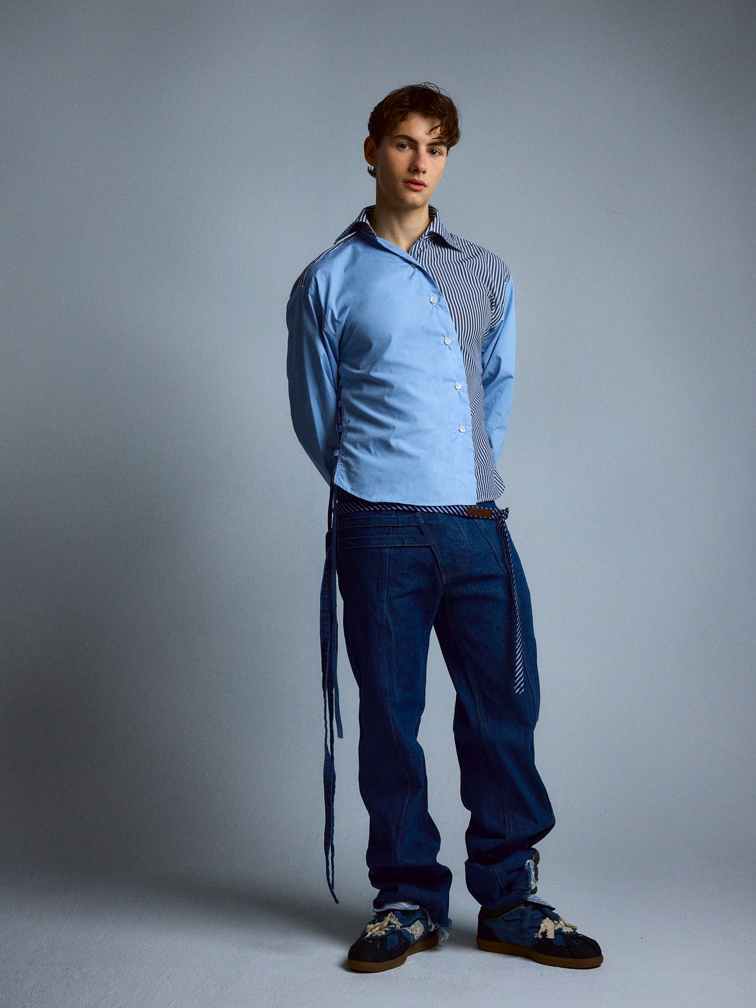 ASYMMETRICAL BLUE SHRIT M