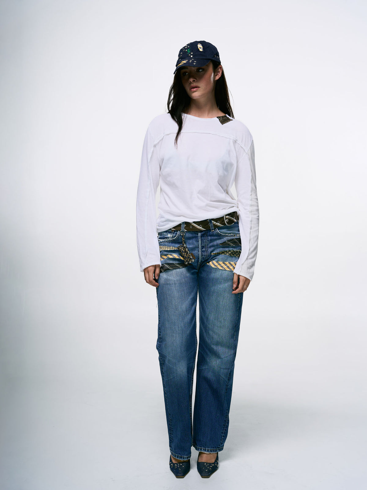 TIE STUD JEANS