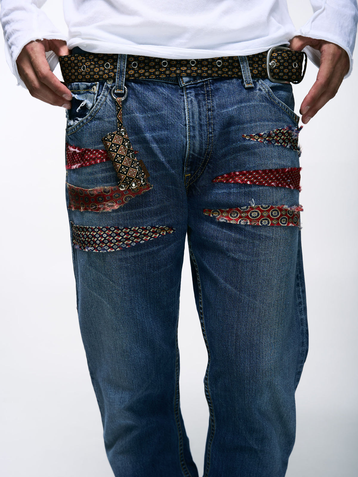 TIE STUD JEANS