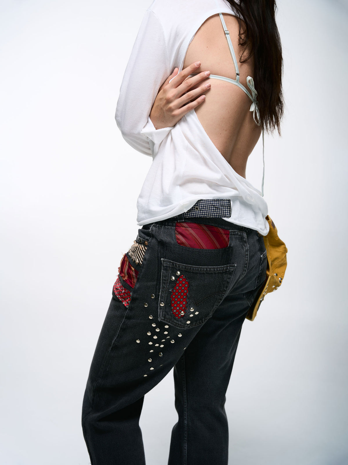 TIE STUD JEANS